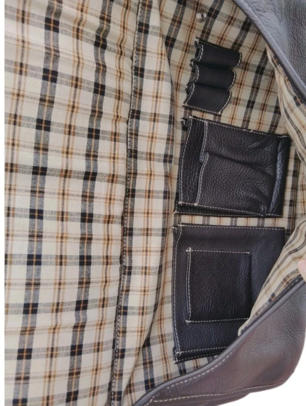 Levenger Luxury Pebbled Leather Expandable Briefcase.